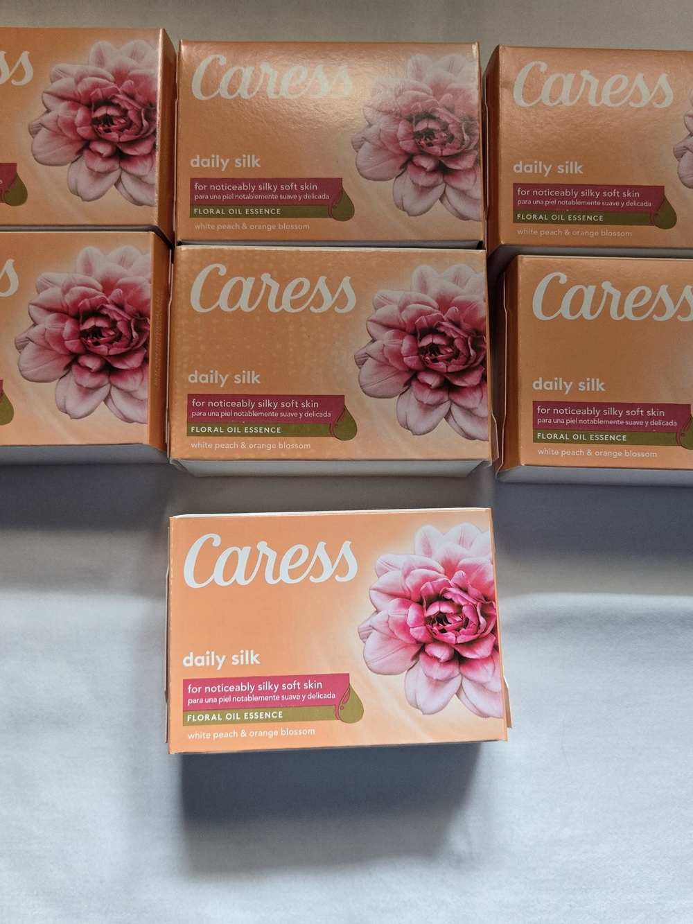New Caress Daily Silk Floral Oil White Peach & Orange Blossom Soap 7 Bars